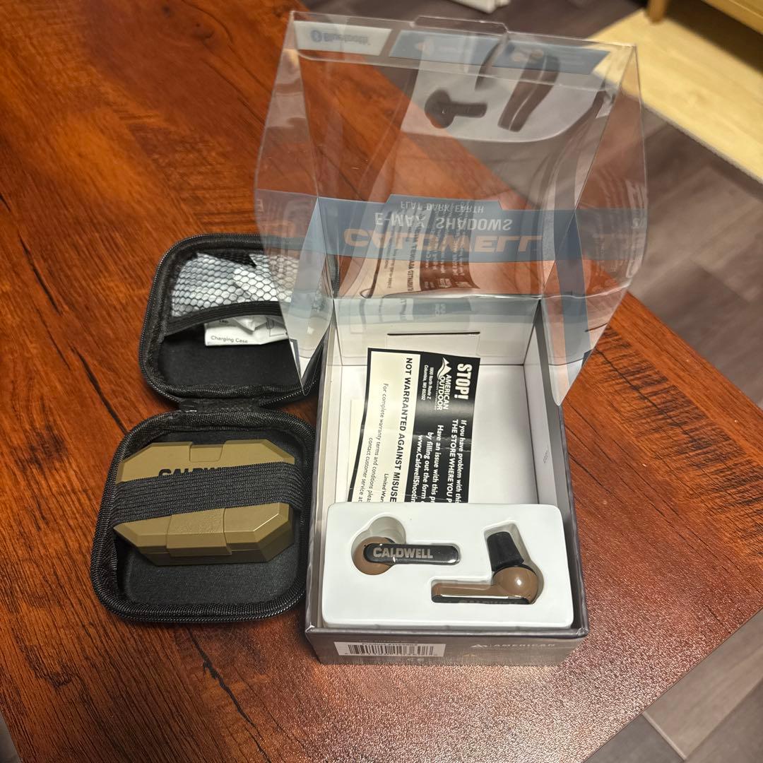 CALDWELL E-MAX SHOTS イヤホン、耳栓 充電ケース付き