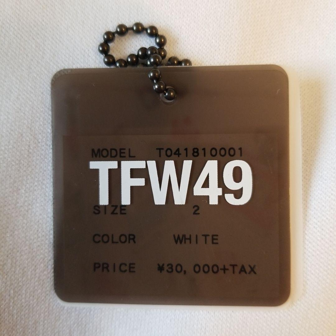 TFW49ジップアッププルオーバー　新品タグ付き