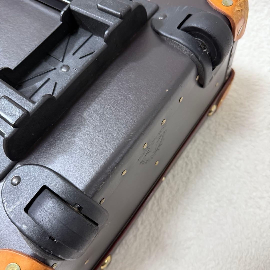 グローブトロッター サファリ スモールキャリーオン 30L 機内持込可