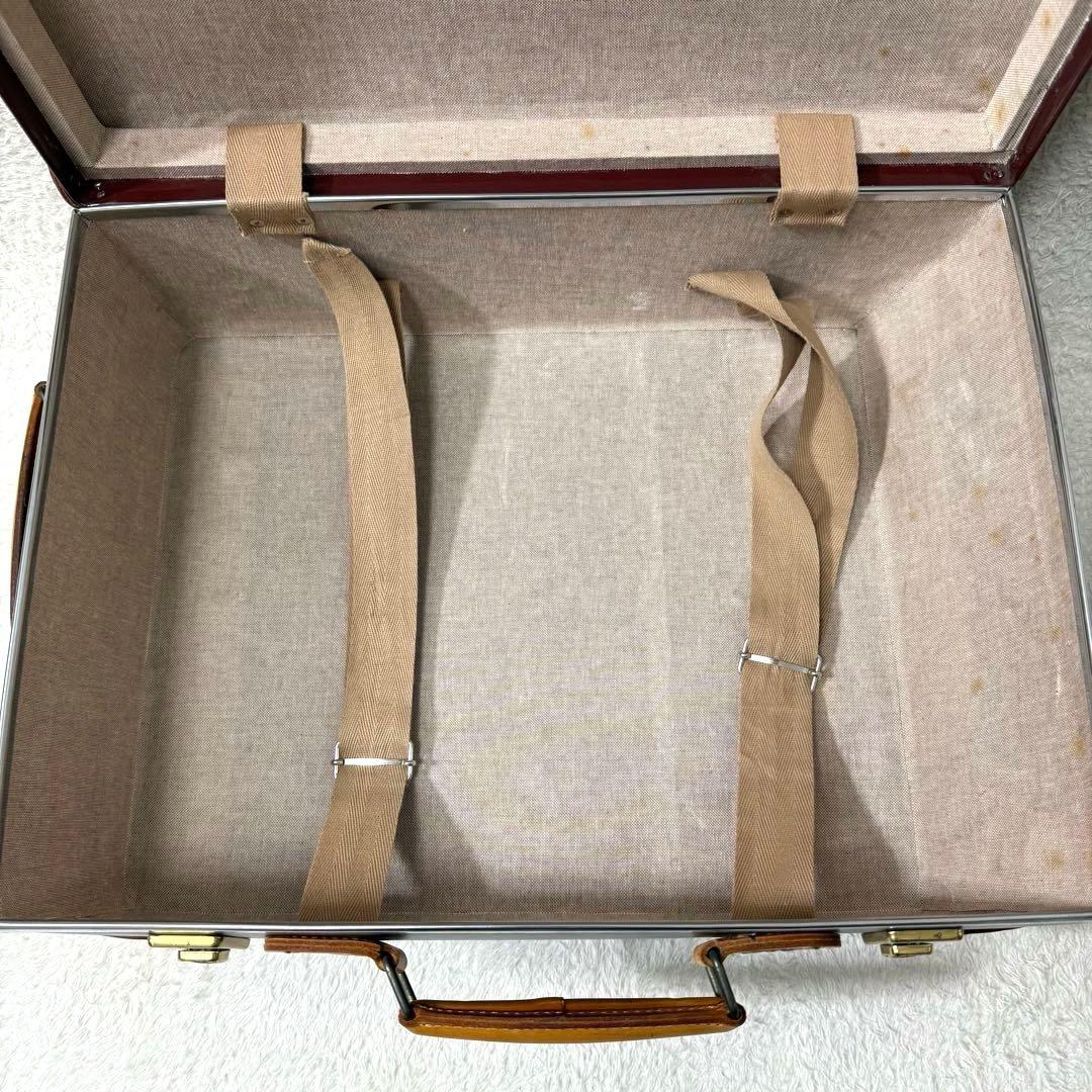 グローブトロッター サファリ スモールキャリーオン 30L 機内持込可