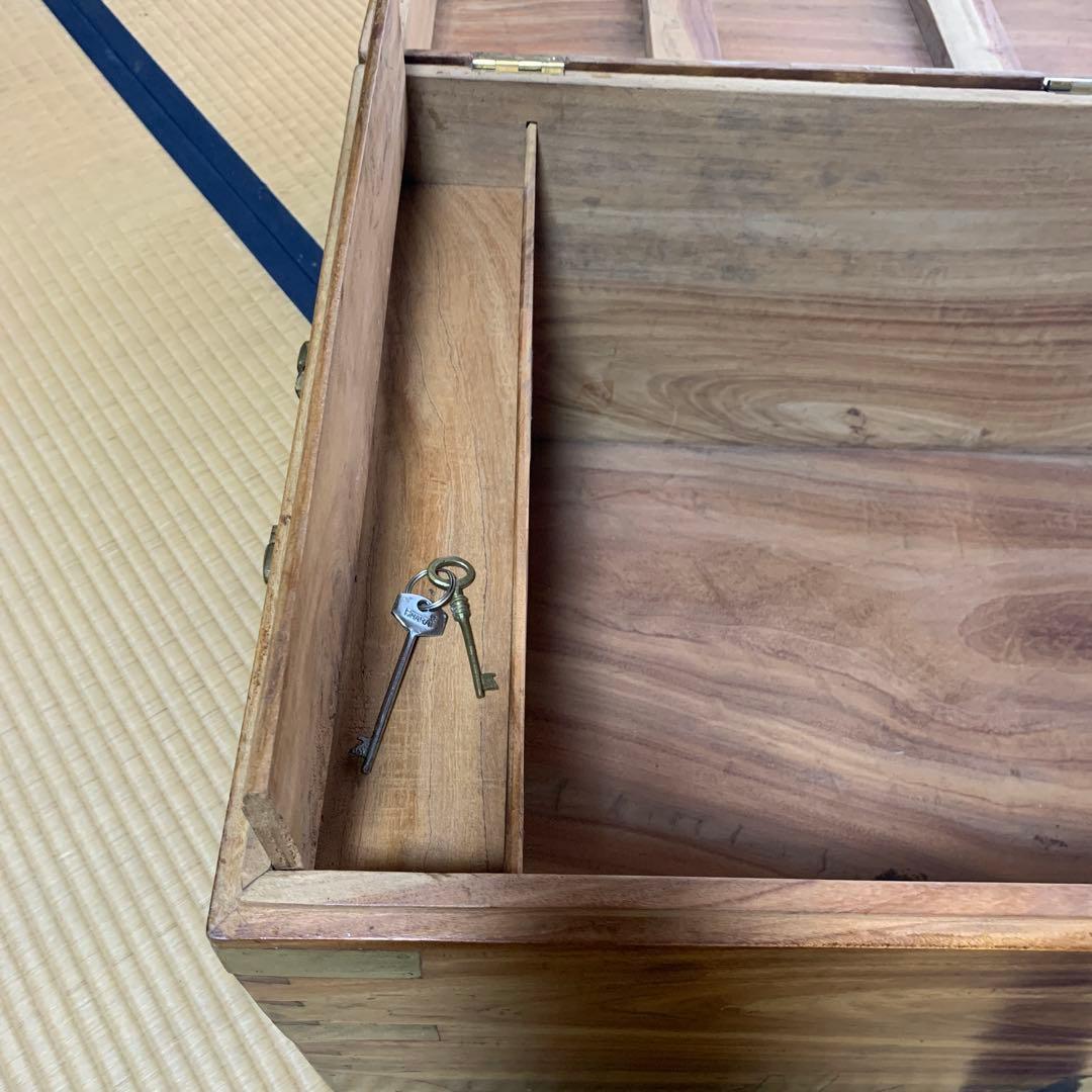 アンティーク! 楠の木トランク