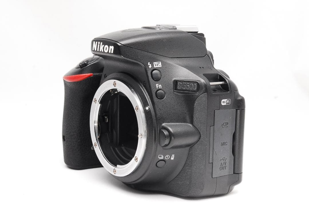 ♥カメラデビューに♥Wi-Fi &自撮り♥ Nikon D5500