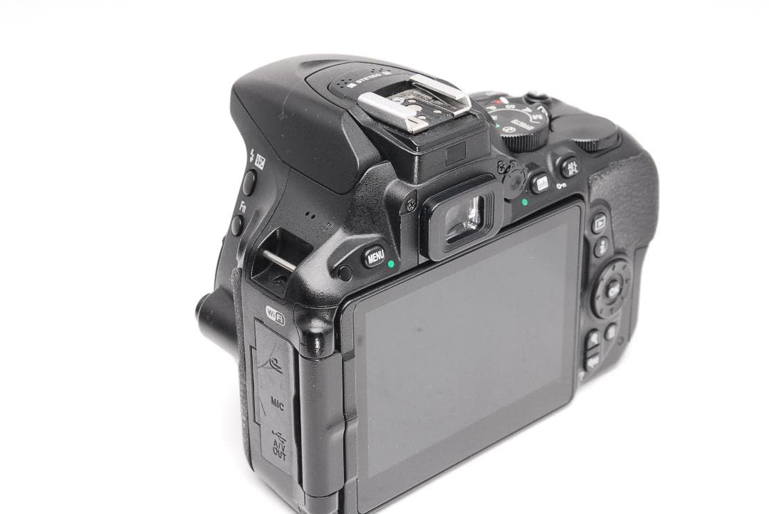 ♥カメラデビューに♥Wi-Fi &自撮り♥ Nikon D5500