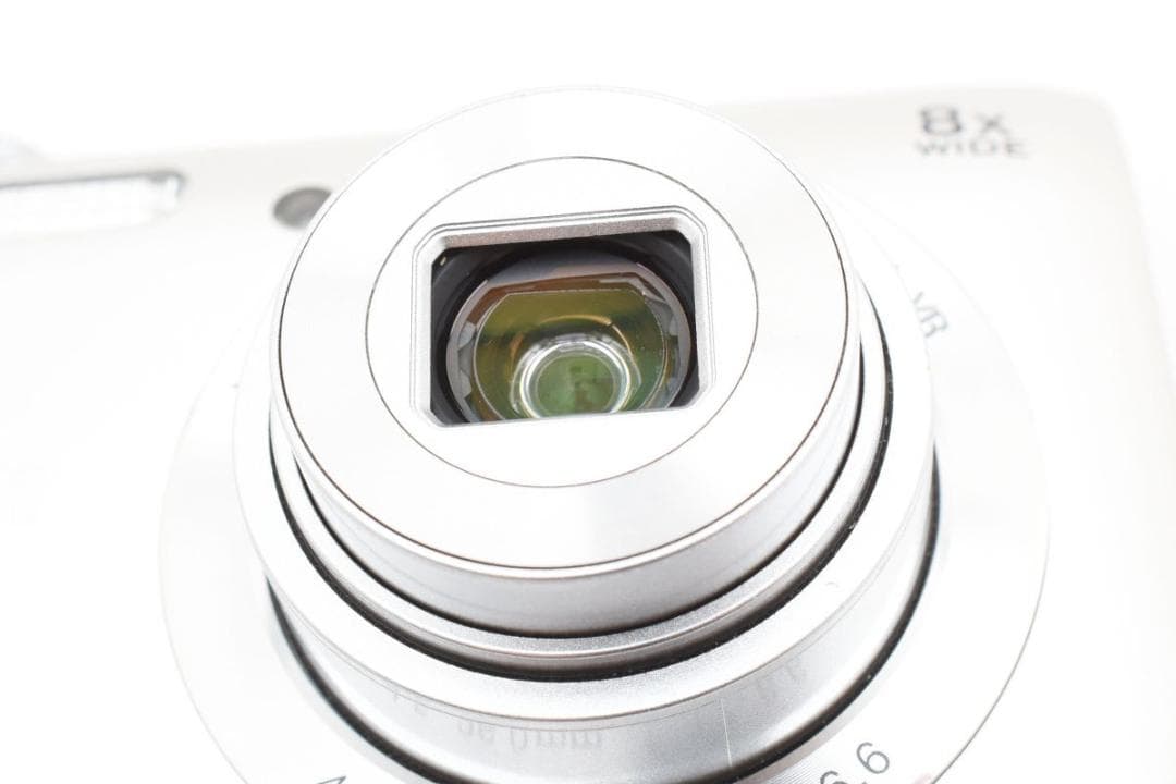 美品　ニコン COOLPIX S3700 シルバー 光学8倍ズーム SD2GB