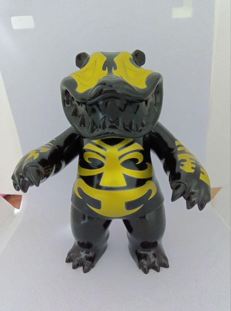 Hariken マッドパンダ MADPANDA ソフビ　フィギュア　黒、金