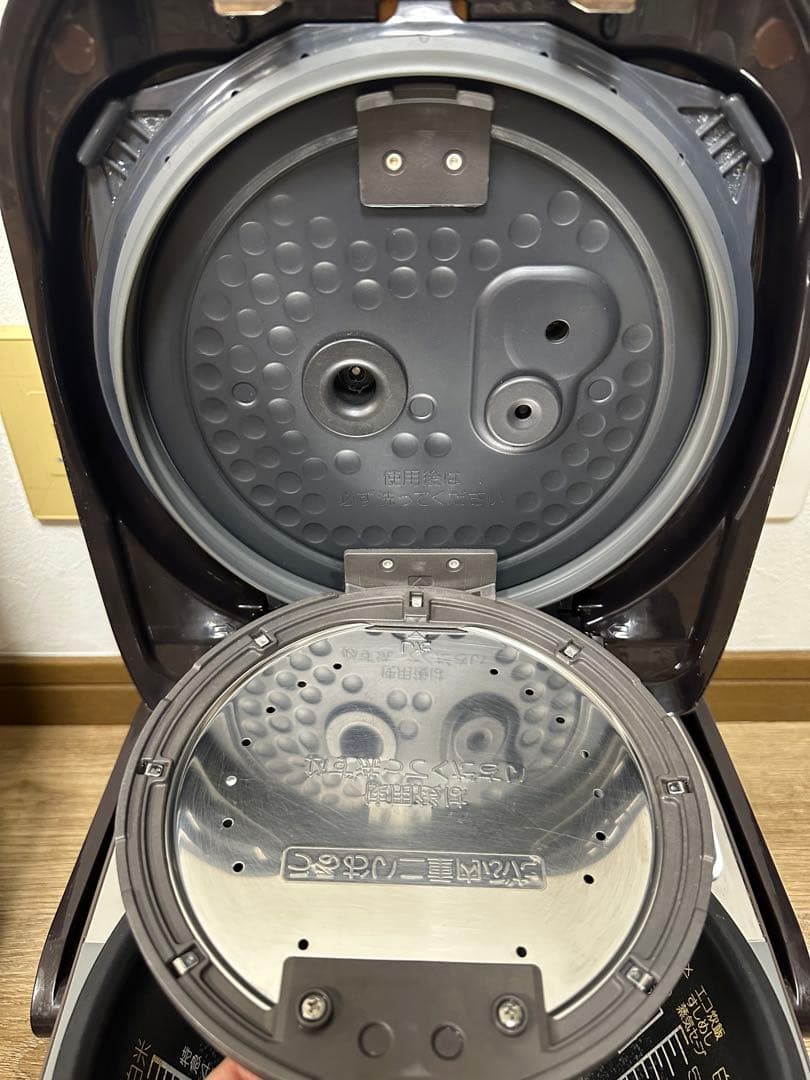 圧力IH炊飯器 NP-WD10 象印 2015年製