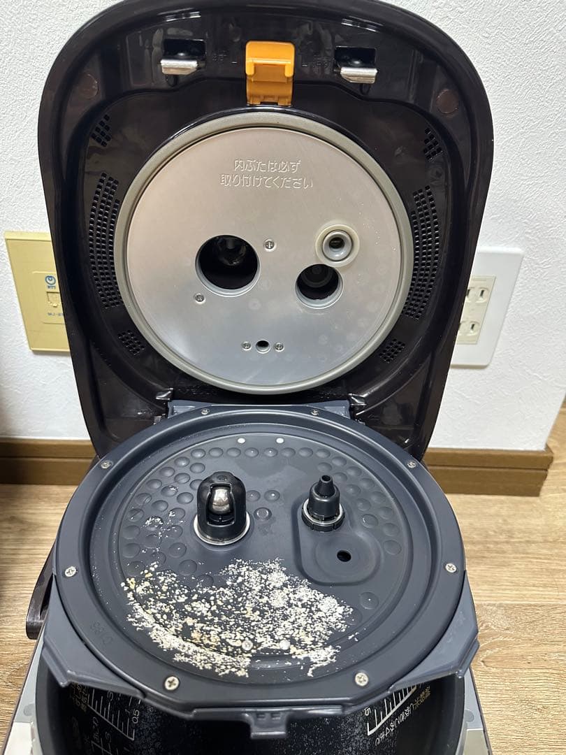 圧力IH炊飯器 NP-WD10 象印 2015年製