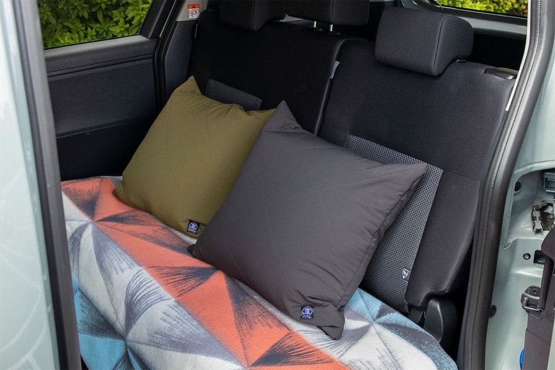 着る寝袋「モモンガ」エクストラ｜チャコール｜Mサイズ｜2024年モデル