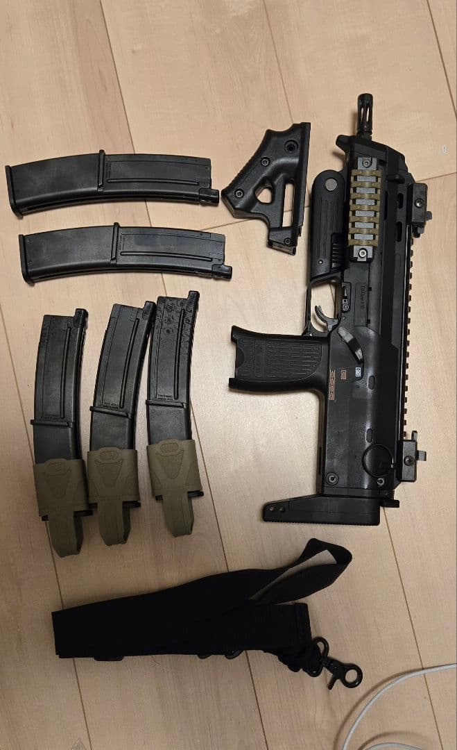 東京マルイ　MP7A1　ガスブローバック　カスタム　マガジン　おまけ付き