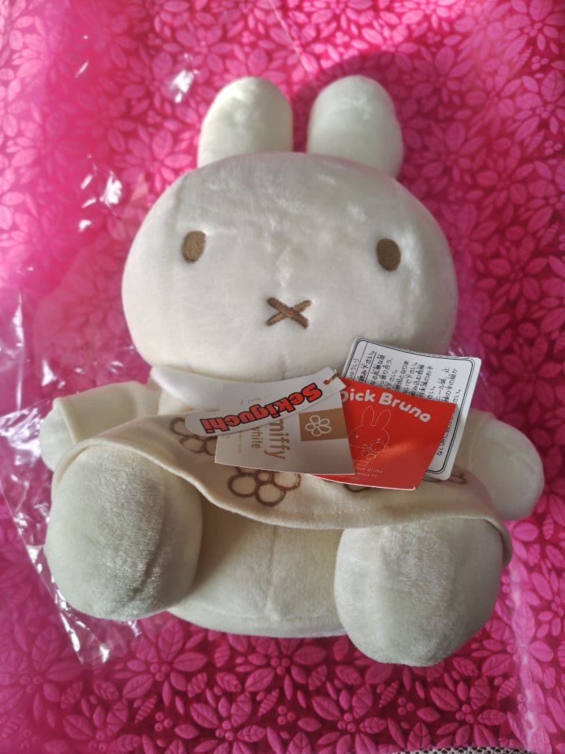 miffy whiteシリーズ ミッフィー 花柄ドレスM ぬいぐるみ