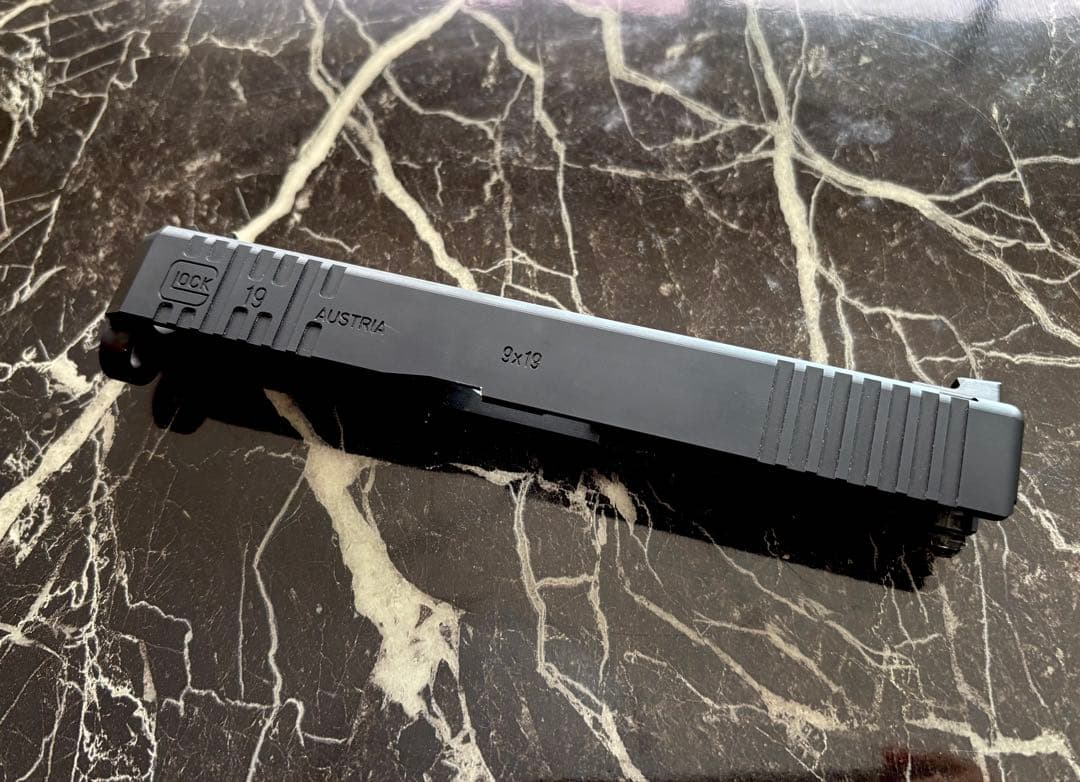 Glock 19 スライド WILSON COMBAT