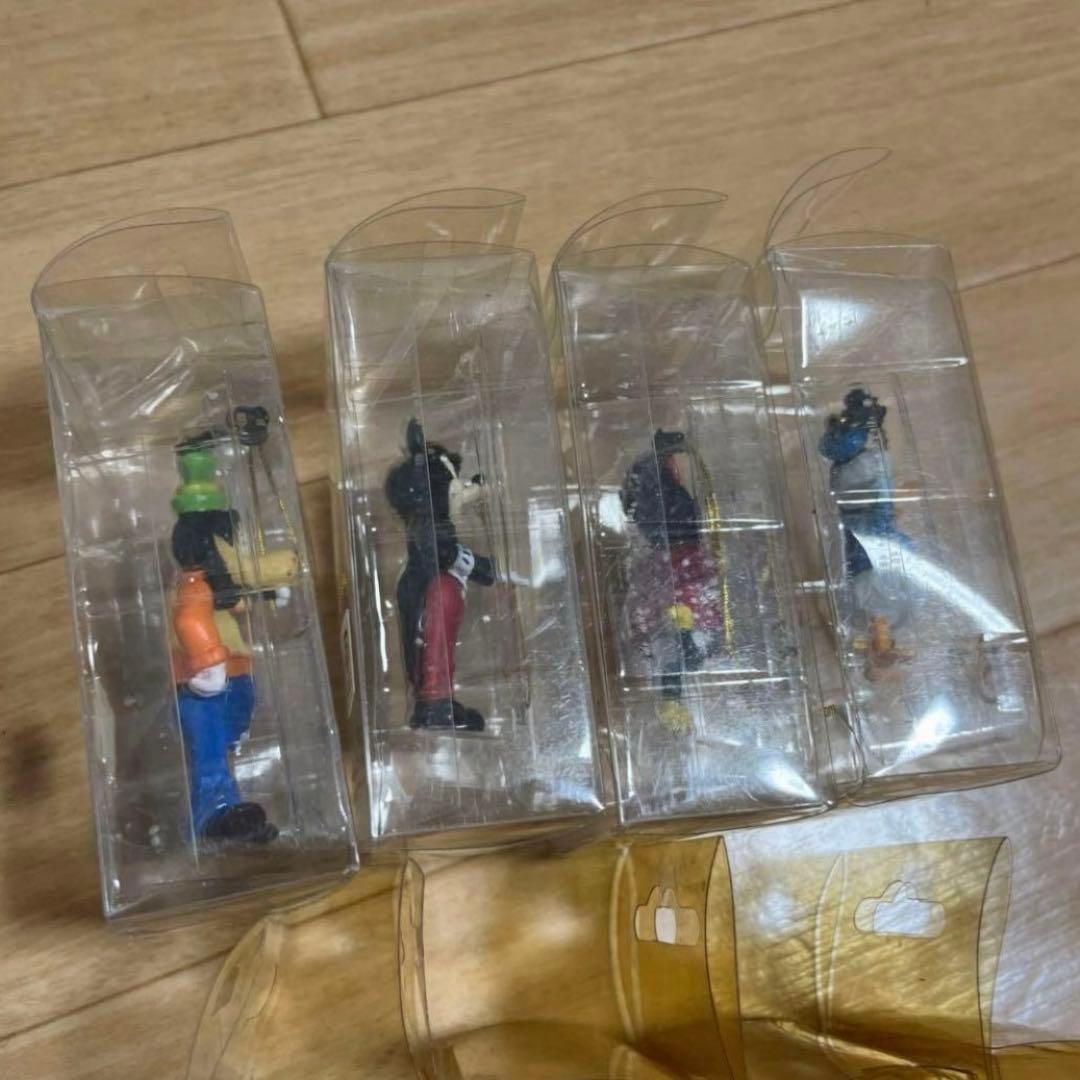 レア　ヴィンテージ　ディズニーキャラクターストラップ　フィギュア　1セット