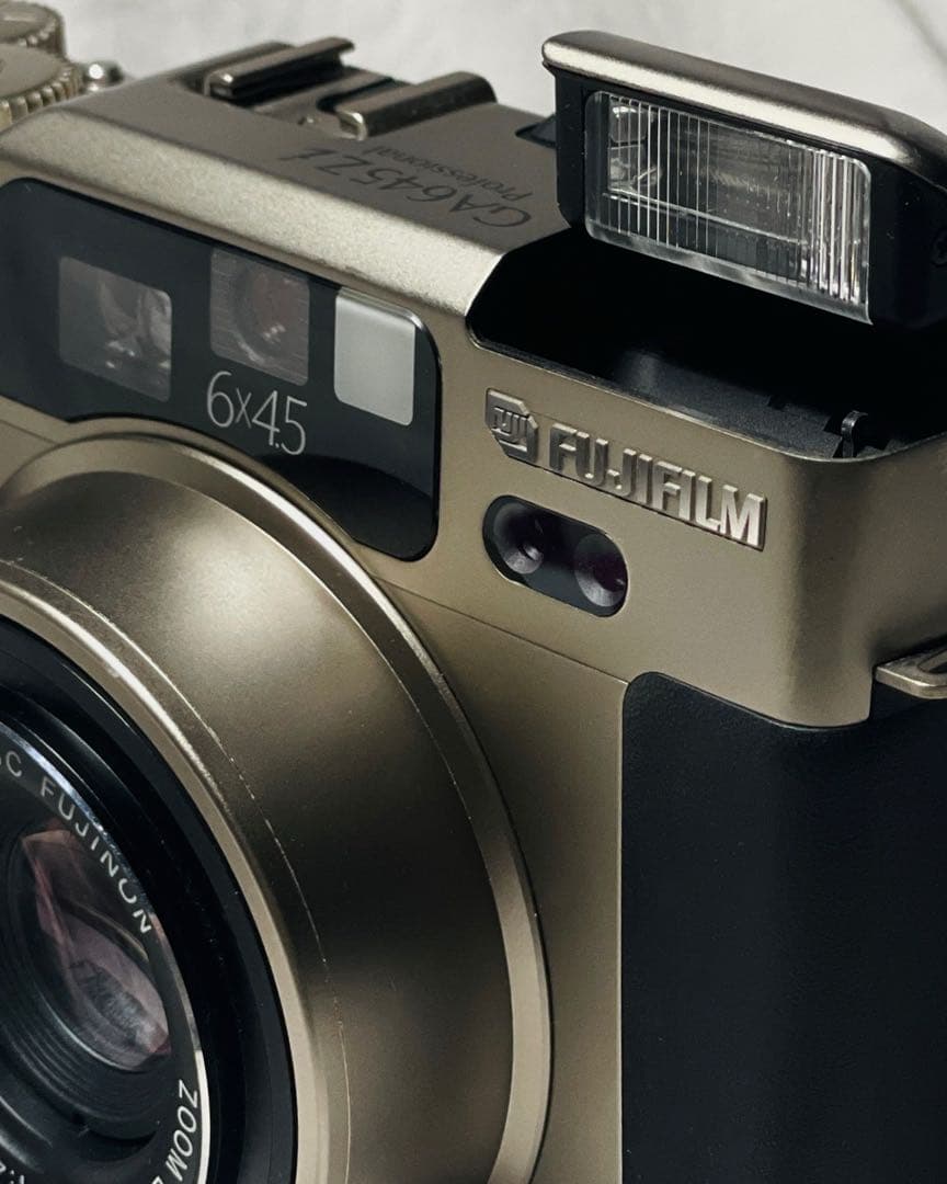 美品絶好調！FUJIFILM フジフィルムGA645Ziプロフェッショナル
