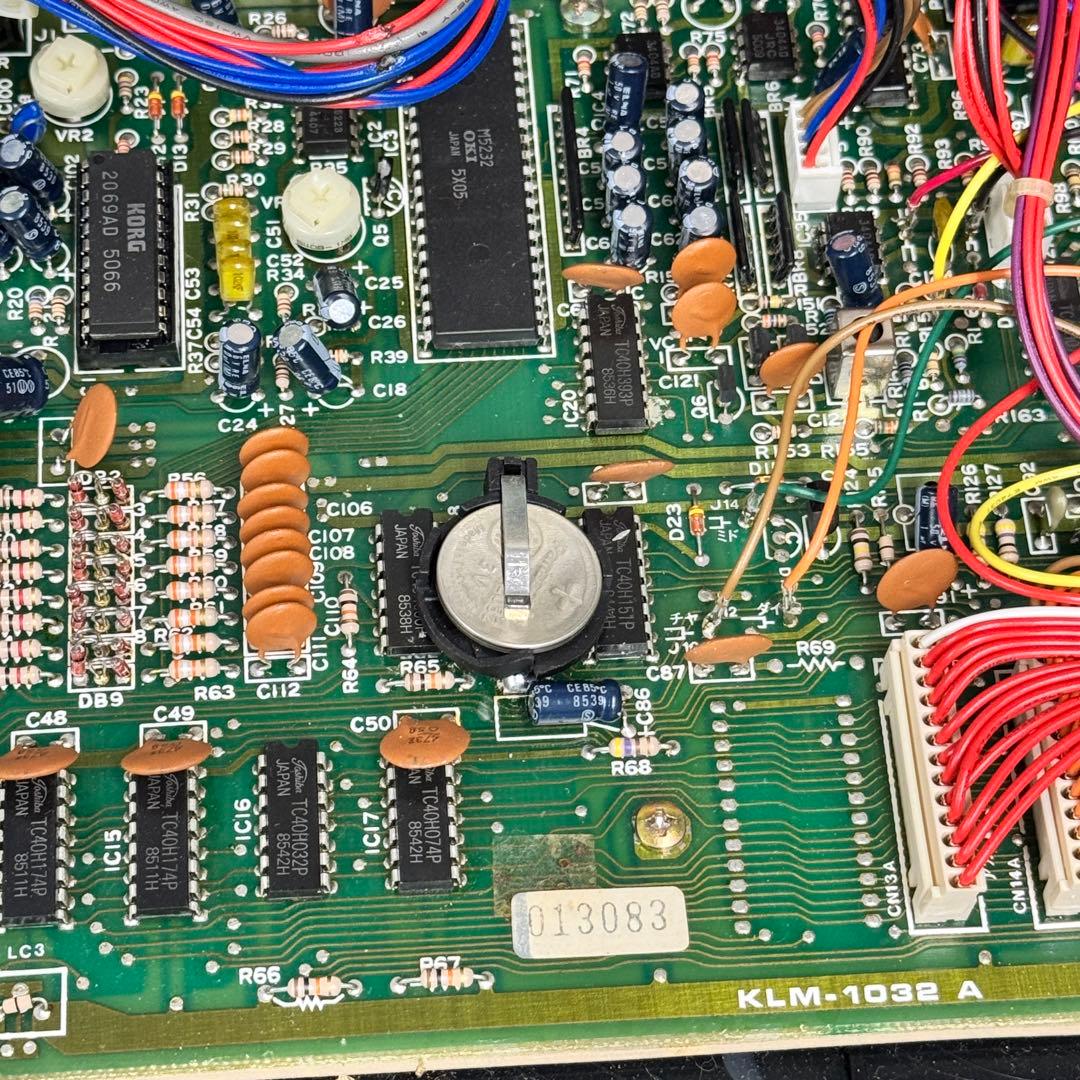 KORG Poly-800Ⅱ デジタルアナログシンセサイザー 49鍵 現状品