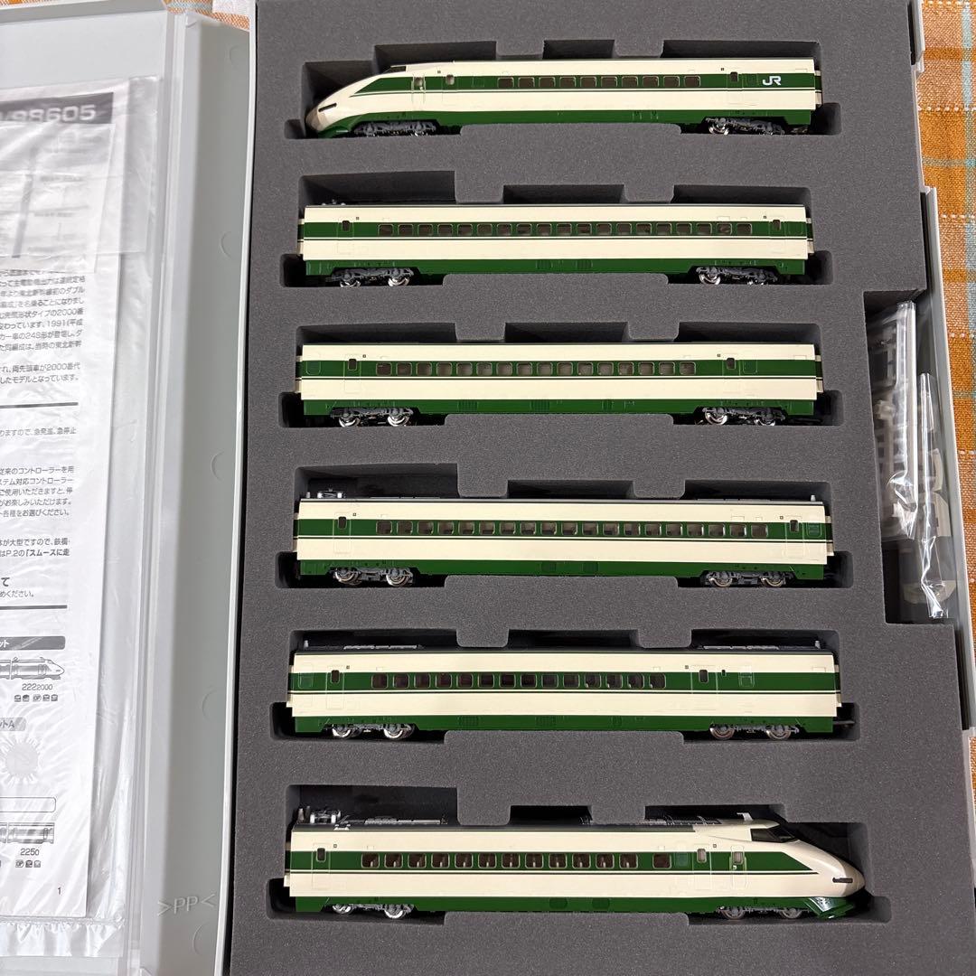 新品未使用品。JR200系東北新幹線6両セット
