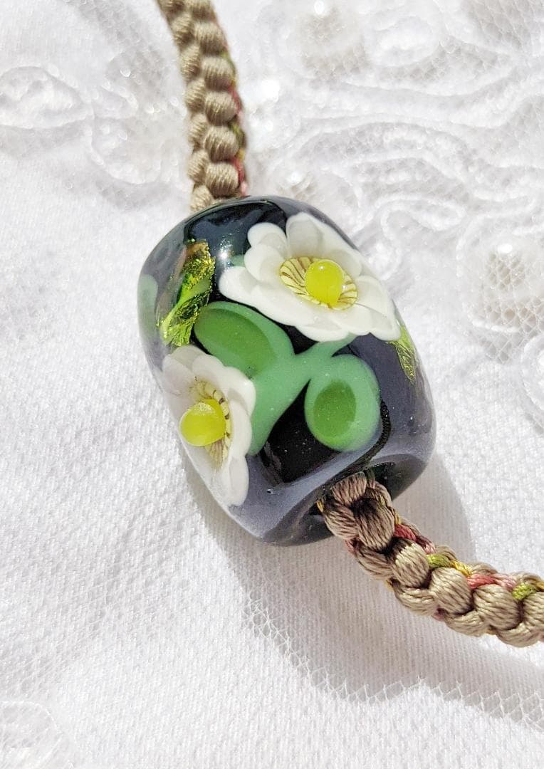 吉田正子トンボ玉（貳拾伍）　「江戸組み紐」ネックレス　ガラス玉に込めた日本画