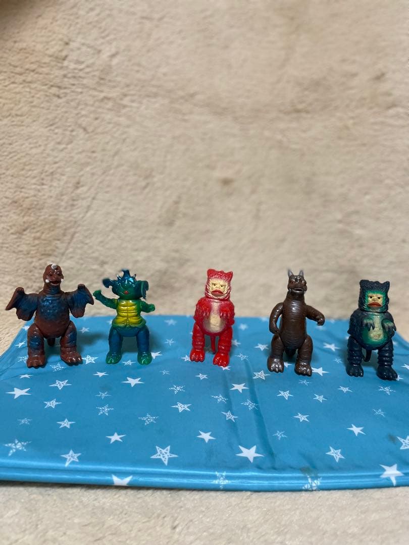 怪獣フィギュア 26体セット