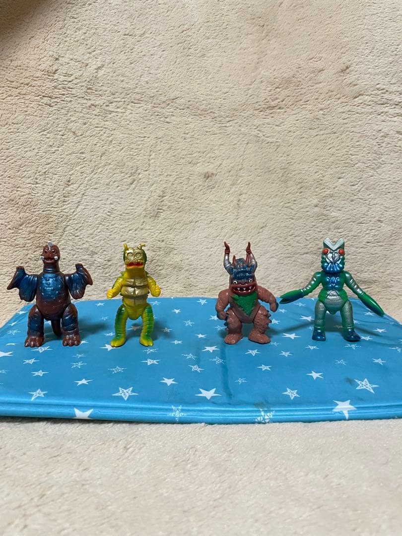 怪獣フィギュア 26体セット