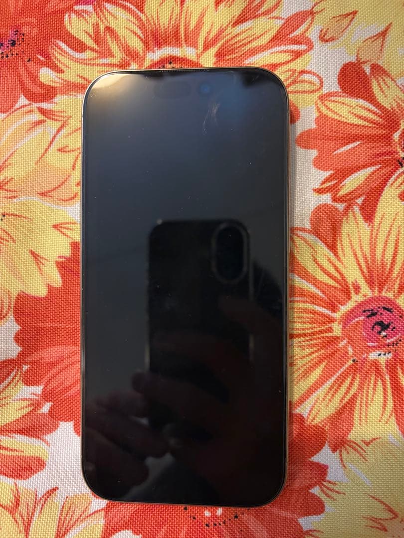 Apple iPhone 16 pro ナチュラル チタニウム本体