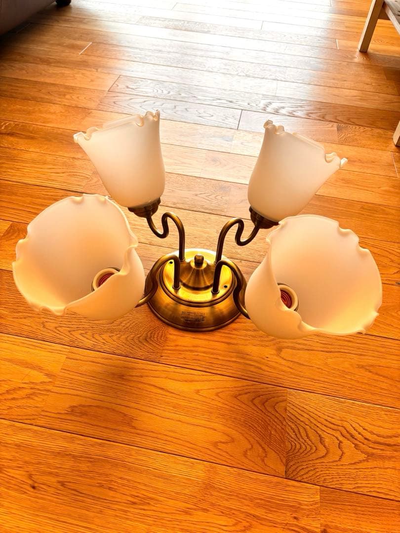 ⭐︎値下げ⭐︎シャンデリア　コイズミ　4灯　AA39965L 匿名配送