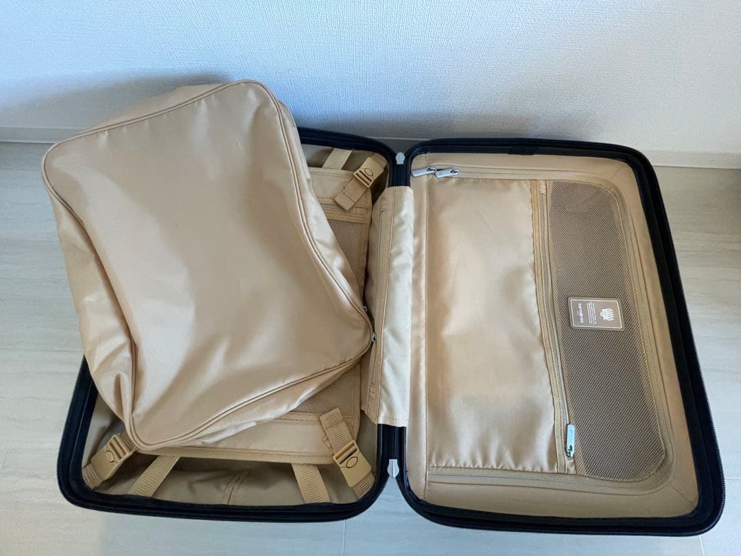 サムソナイト エナウ スピナー55 ブラック　スーツケース