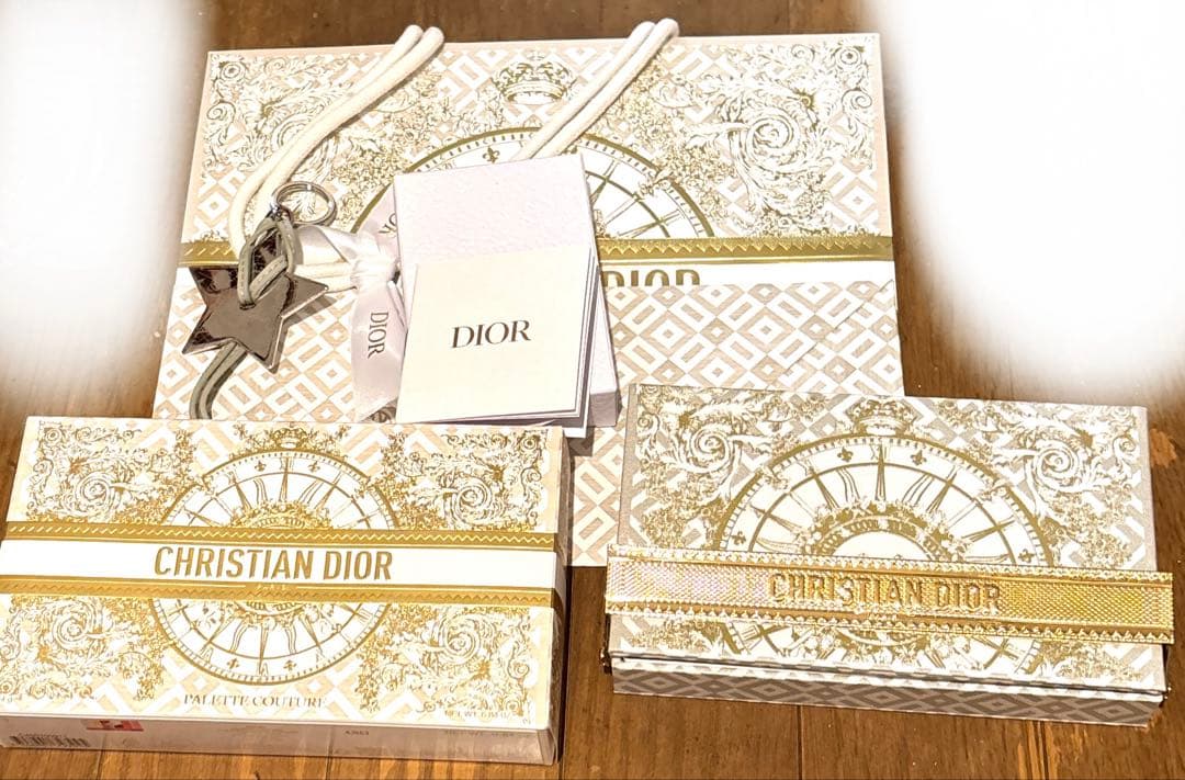 Diorクリスマスコフレ2024 エクラン クチュール マルチユース パレット