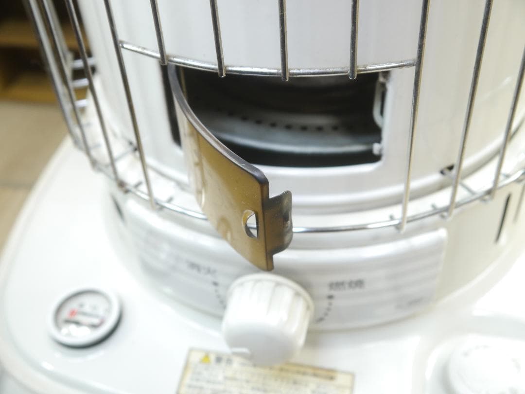 送料込◆2014⑨◆コロナ 石油ストーブ 円筒形ホワイト ストーブ 安全ガード付