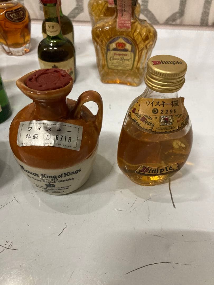 古酒 希少 ミニチュアボトル おまとめ クラウンロイヤル ウィスキー 計22本