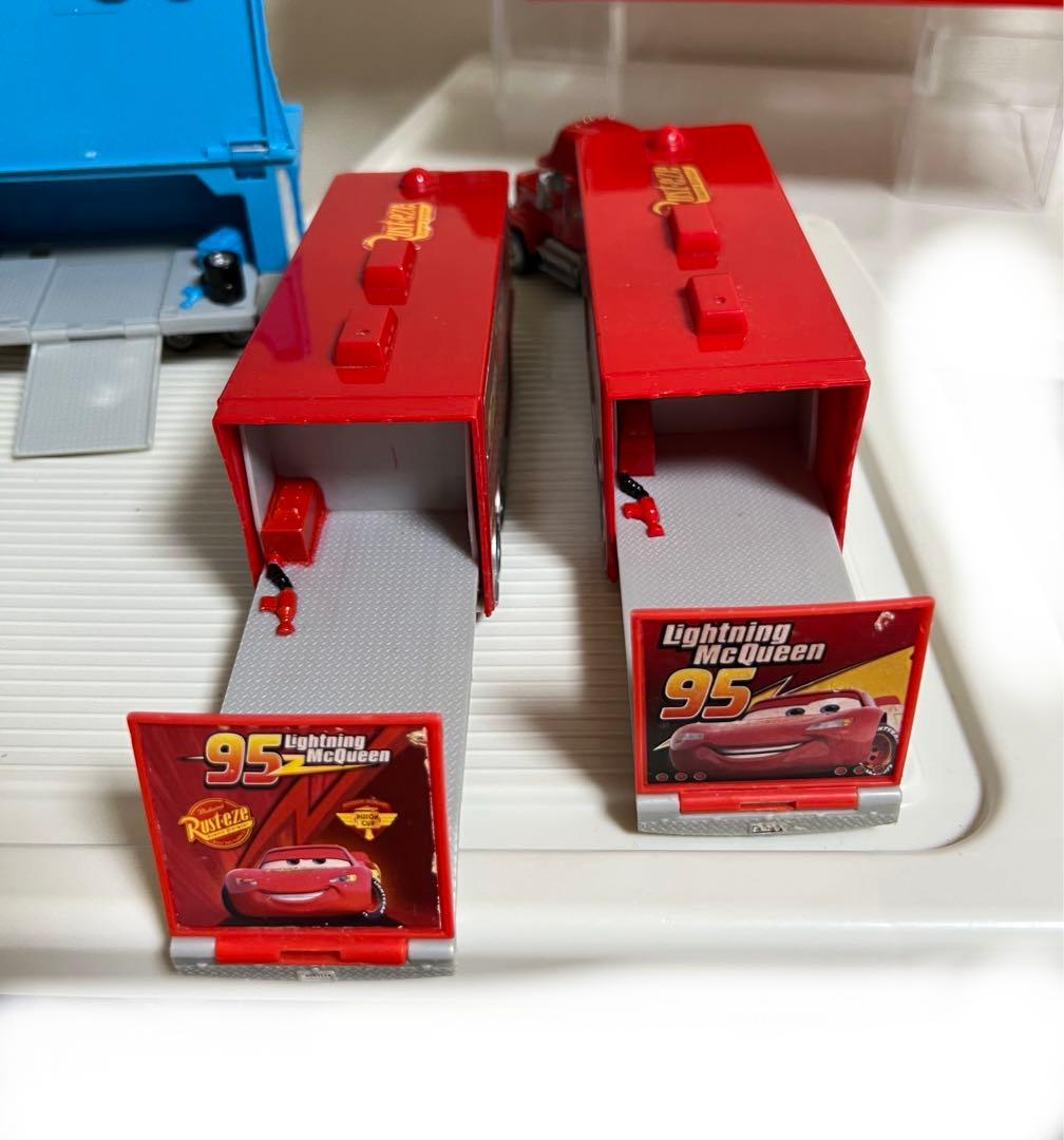 カーズ、マテル、マックトレーラー、キングトレーラー（ミニカー収納付き）