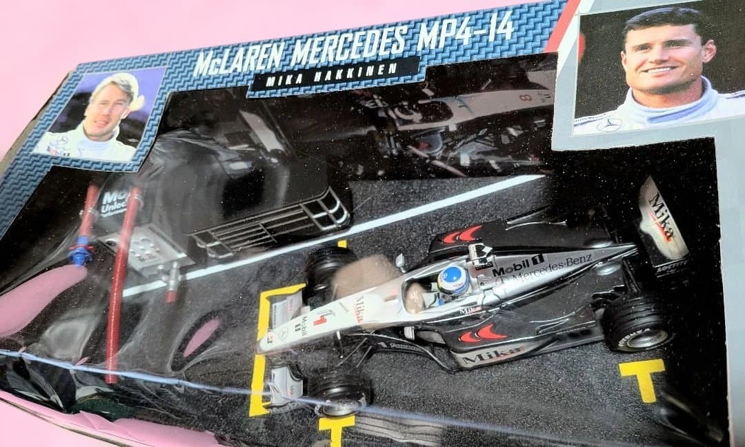 #F1マクラーレン1/24 理由・難あり ミカ・ハッキネン 京商 輸入マテル