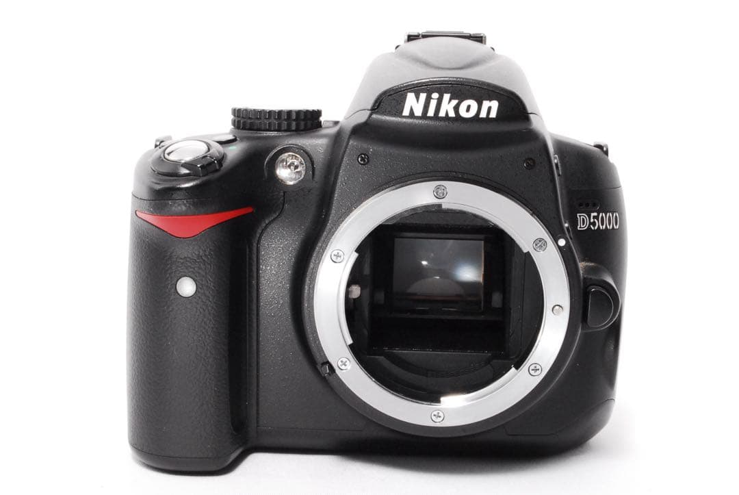 ❤️一眼デビューにオススメ❤️Nikon D5000❤️手ぶれ補正搭載❤️一眼レフカメラ