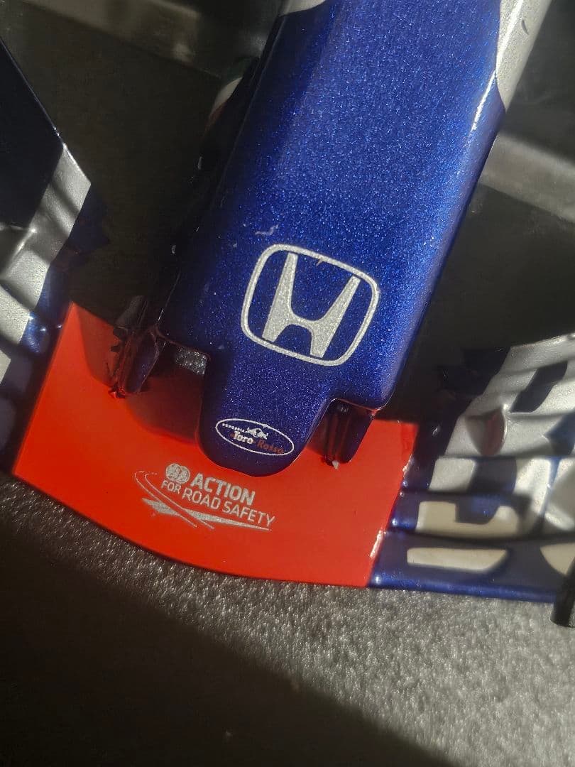 ミニカー MINICHAMPS STR13 1/18