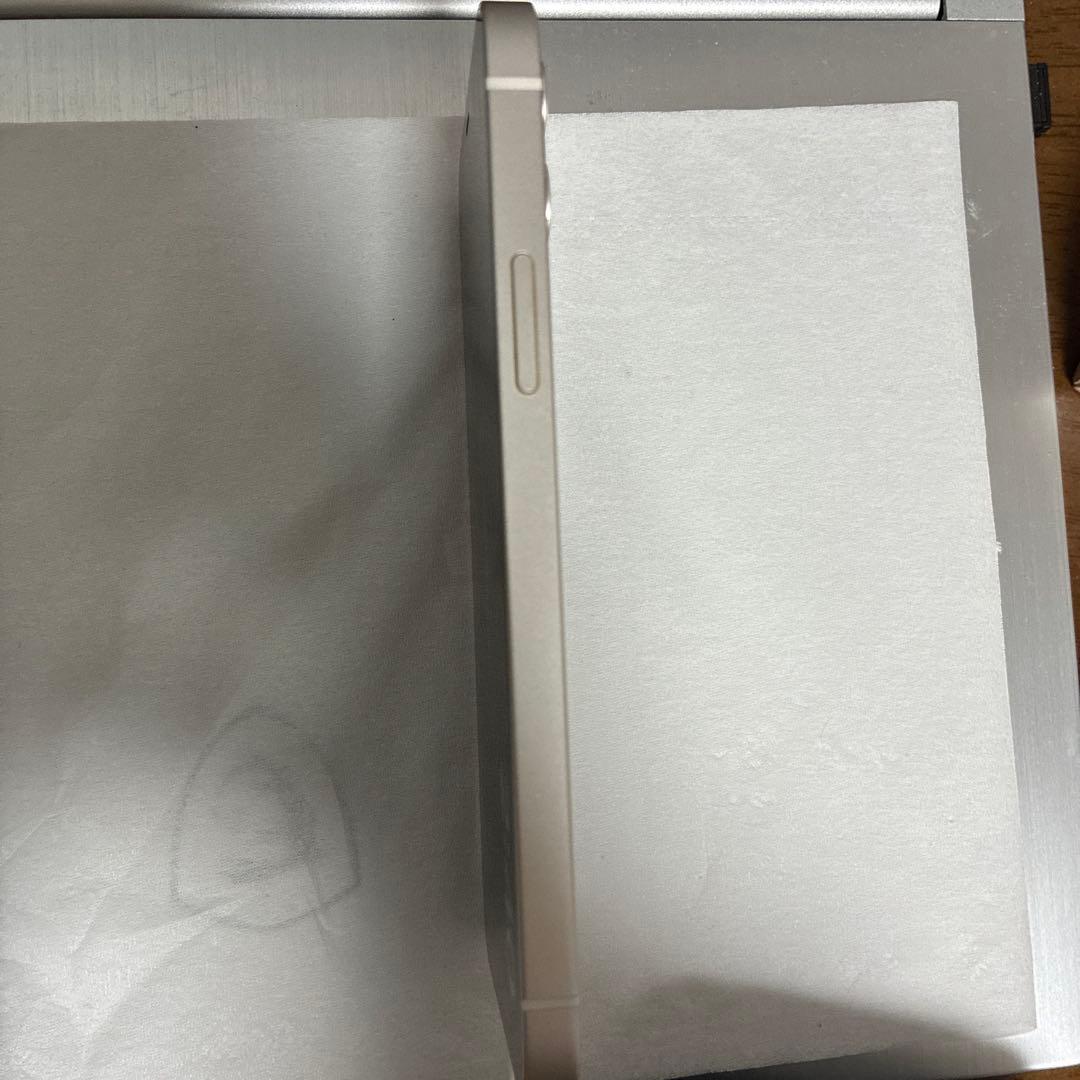 Apple iPhone 12 ホワイト 本体