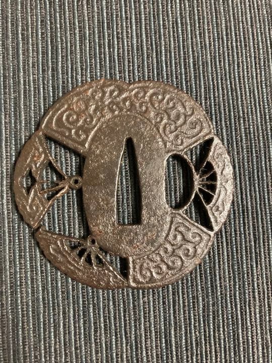 刀装具　透かし鍔　扇子透かし図　骨董