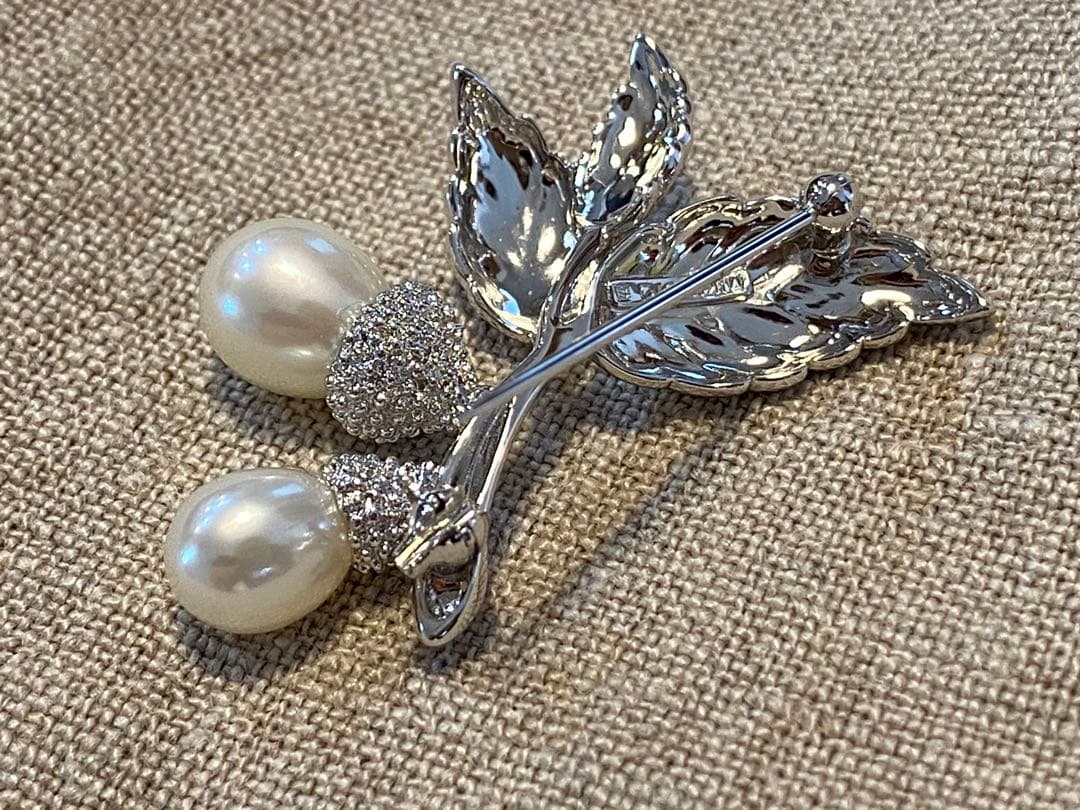MIKIMOTO ミキモト　パール　ブローチ　どんぐり　卒業式入学式にも