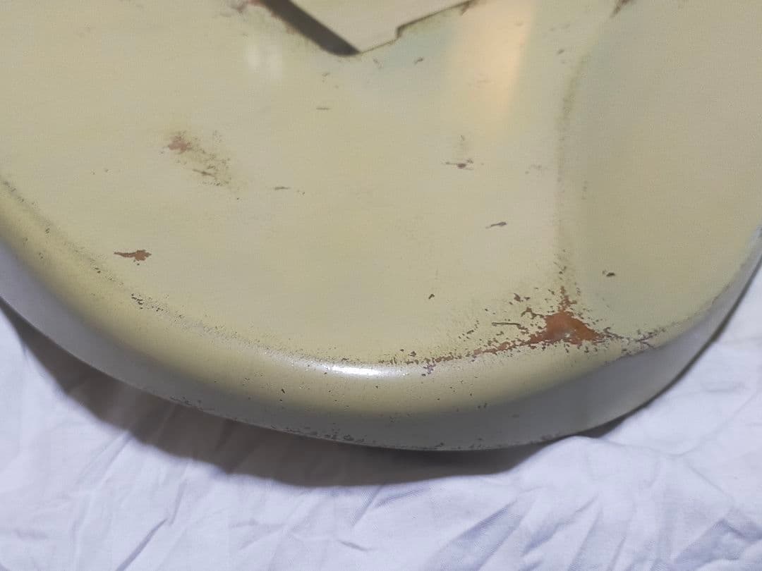 MDL1 ストラトキャスター用 ボディフェンダー MJT ラッカー仕上げレリック