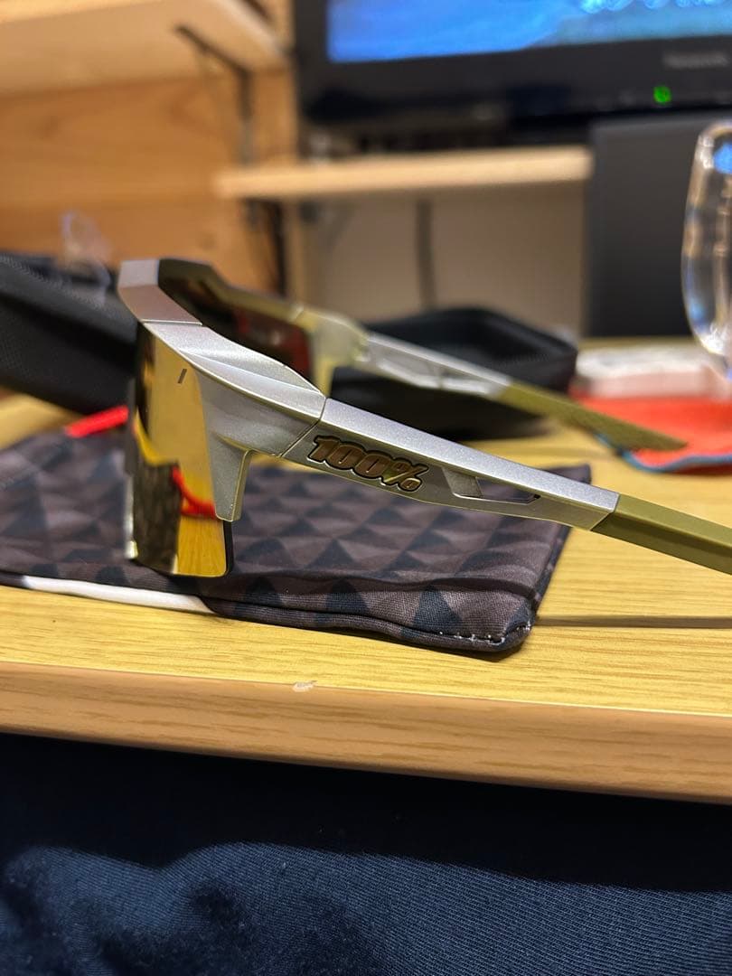 100% スポーツサングラス ブラウンレンズ