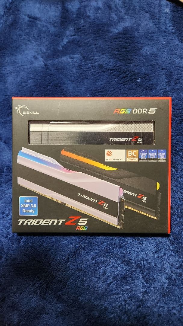 メモリー DDR5-7200 48GB CL36 Trident Z5 RGB