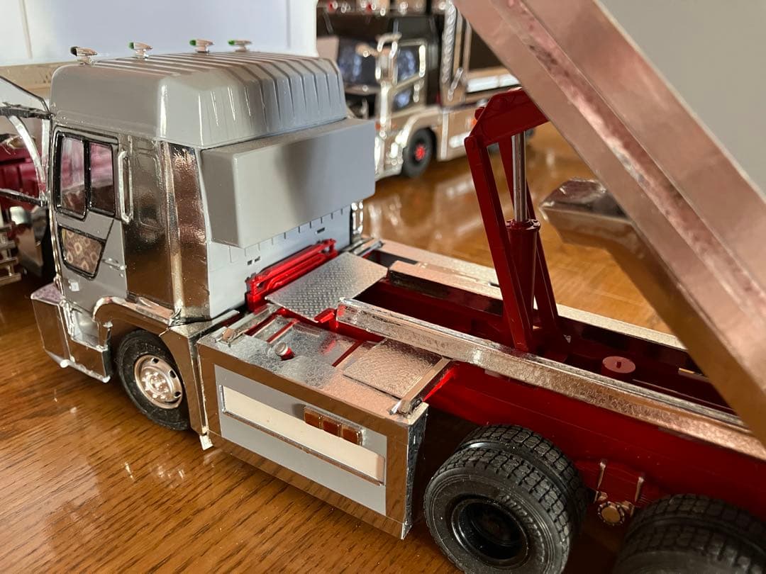 デコトラ・デカ箱ダンプ・プロフィア・1／32・完成品・プラモデル