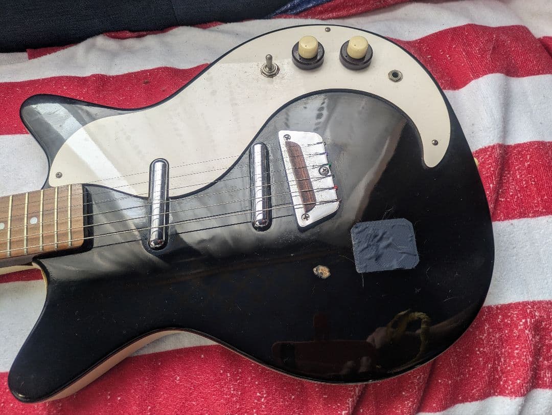 ジミー・ペイジ愛用！　Danelectro エレキギター