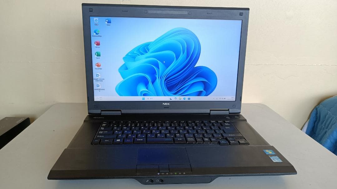 ⭐️ノートパソコンNEC第四世代Core i5 SSD128G メモリ8G