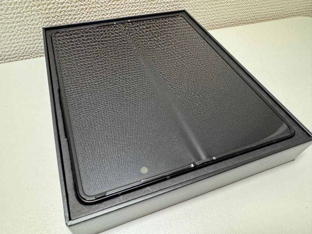 ドコモ　galaxy zfold3 本体　箱有り