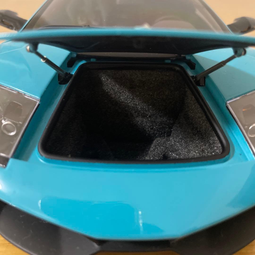 オートアート1/18ランボルギーニ　ムルシエラゴ　LP670-4SV