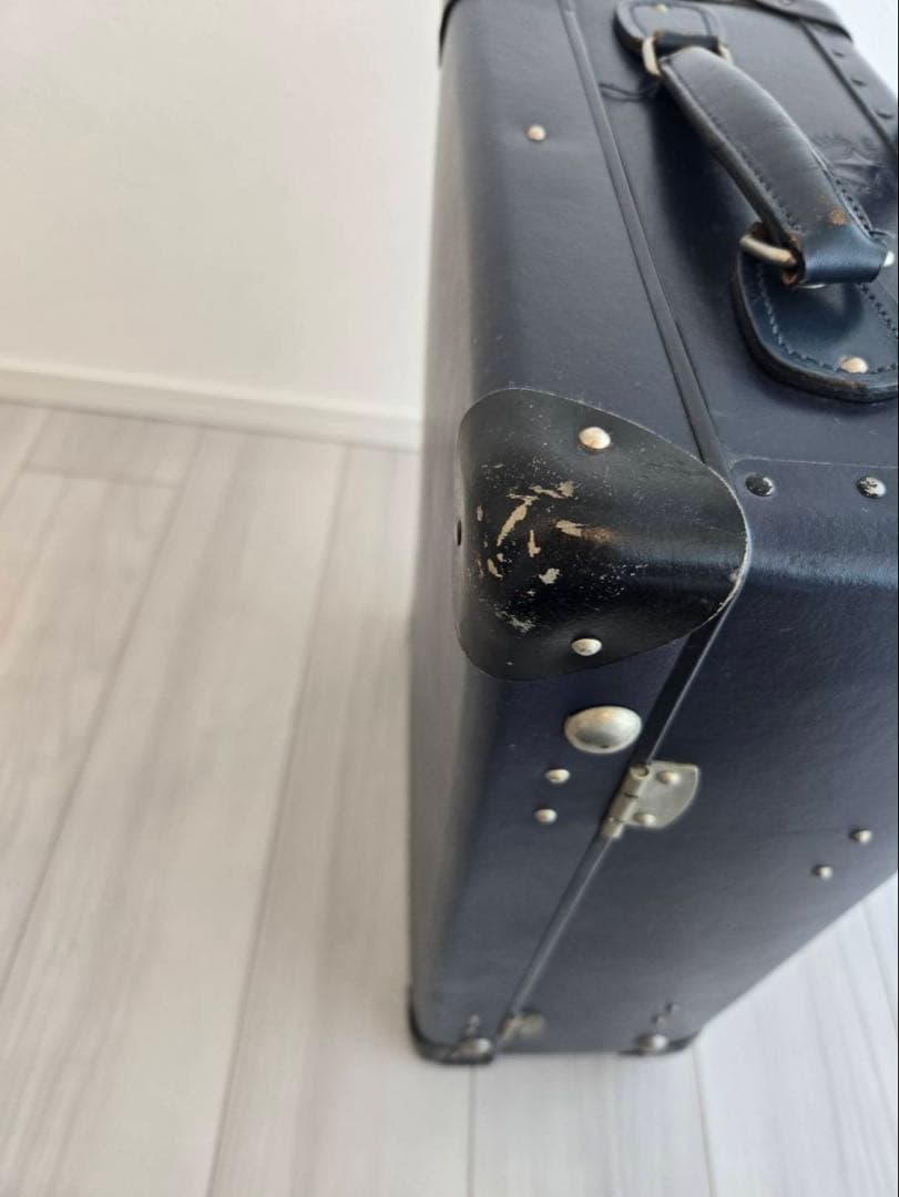 グローブトロッターGLOBE-TROTTERスーツケース　ネイビー