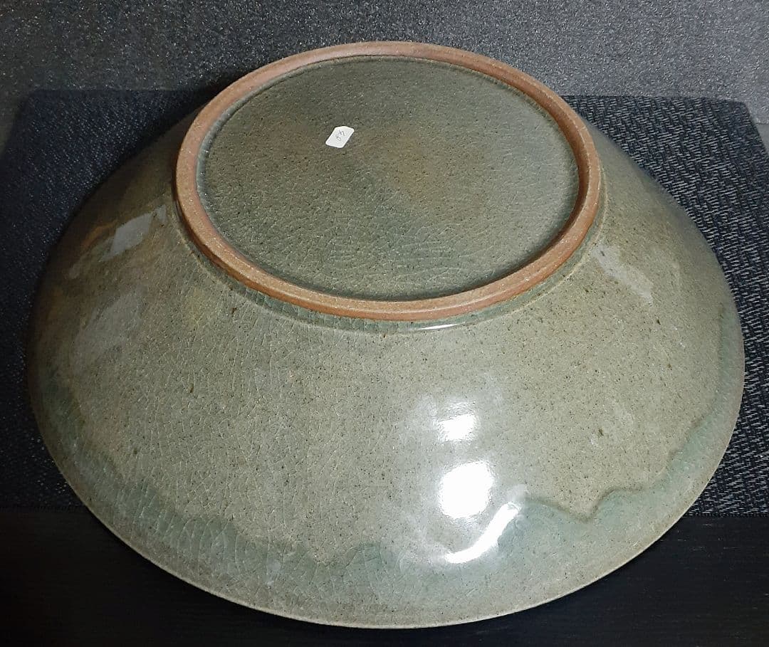 栃木那須町　八染窯【和田厚】作　青磁　鎬(しのぎ)文　35.1cm 平鉢　共箱