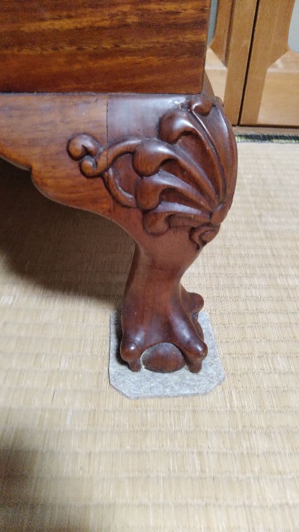 ※龍爪※アンティーク家具※幸運を招き入れ掴むクロウ&ボウル最高級木製ガラス3扉