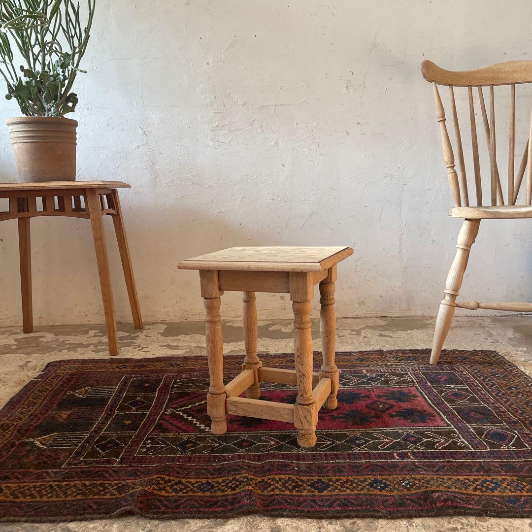 ビンテージ　サイドテーブル ベッドサイドテーブル　スツール　剥離