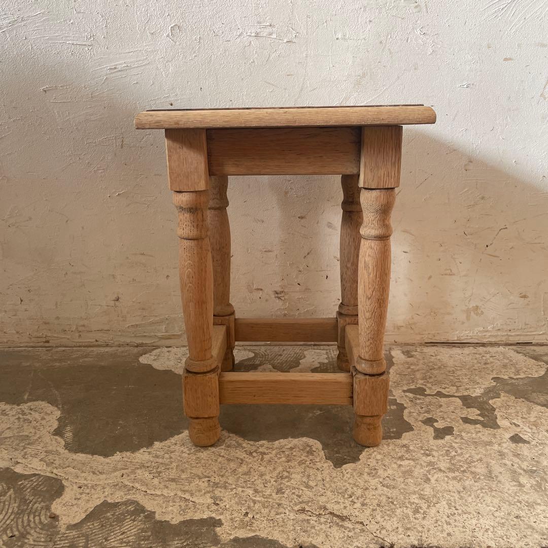 ビンテージ　サイドテーブル ベッドサイドテーブル　スツール　剥離