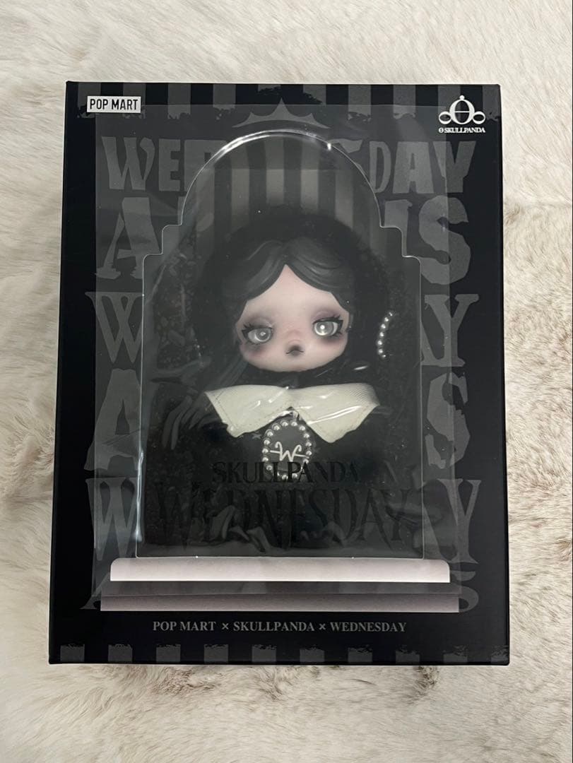 POPMART SKULLPANDA Wednesday NY限定スカルパンダ①