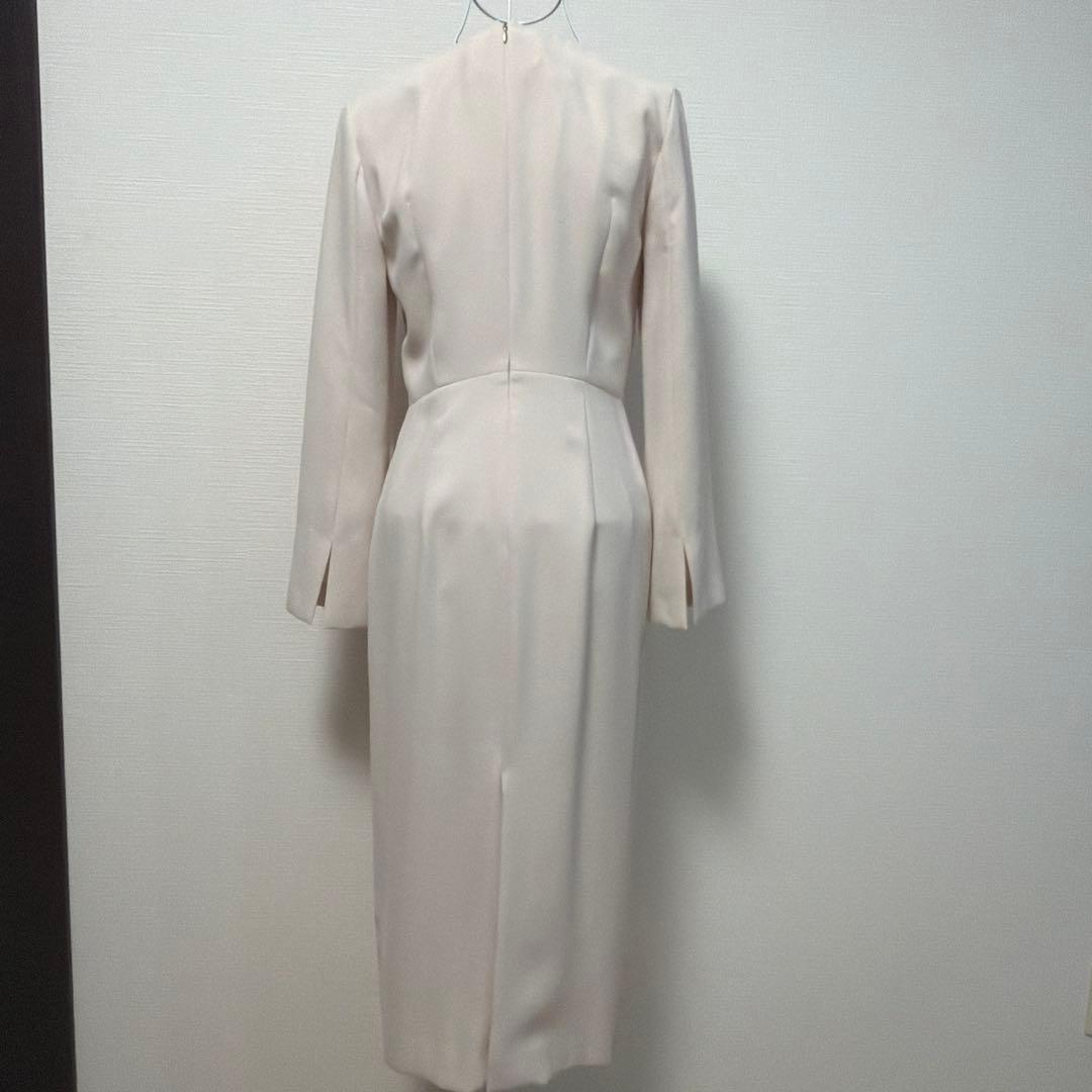 タイトワンピース